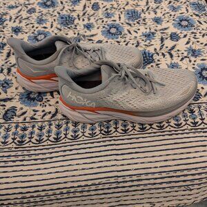 Hoka Clifton 8